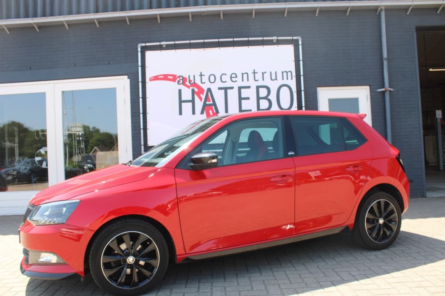 Skoda Fabia - 1.2 TSI MONTE CARLO Climate Cruise Panorama 16LM Black Top!! - AutoWereld.nl
