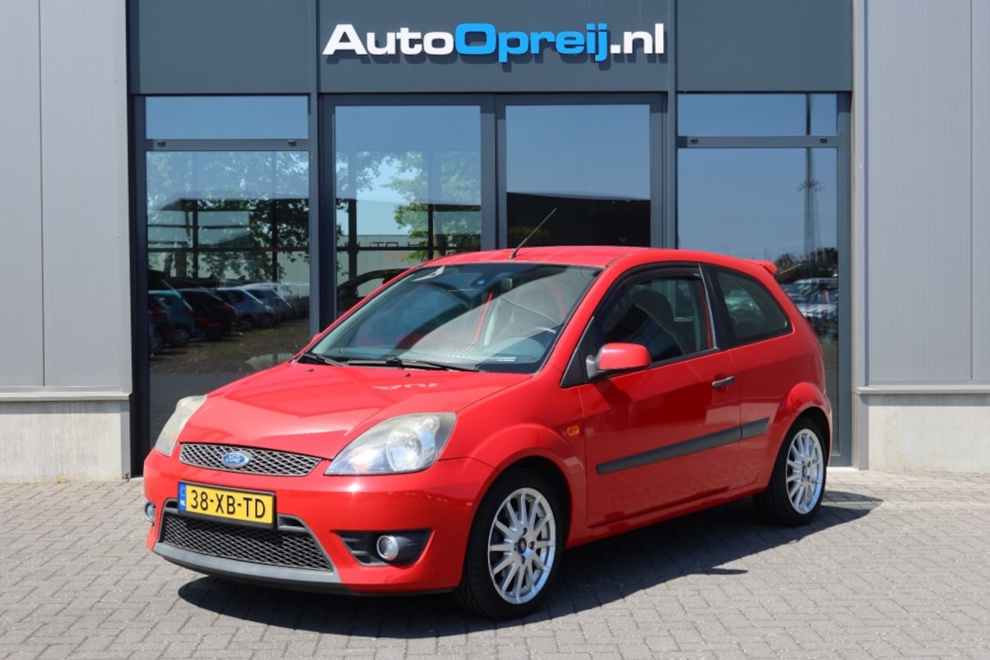 Ford Fiesta - 1.6-16V Rally Edition 122/250 Airco, half Leder. 101pk - AutoWereld.nl