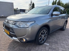 Mitsubishi Outlander - 2.0 PHEV EXEED XLINE