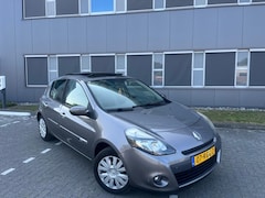 Renault Clio - 1.5 dCi Panorama|Clima Parisienne