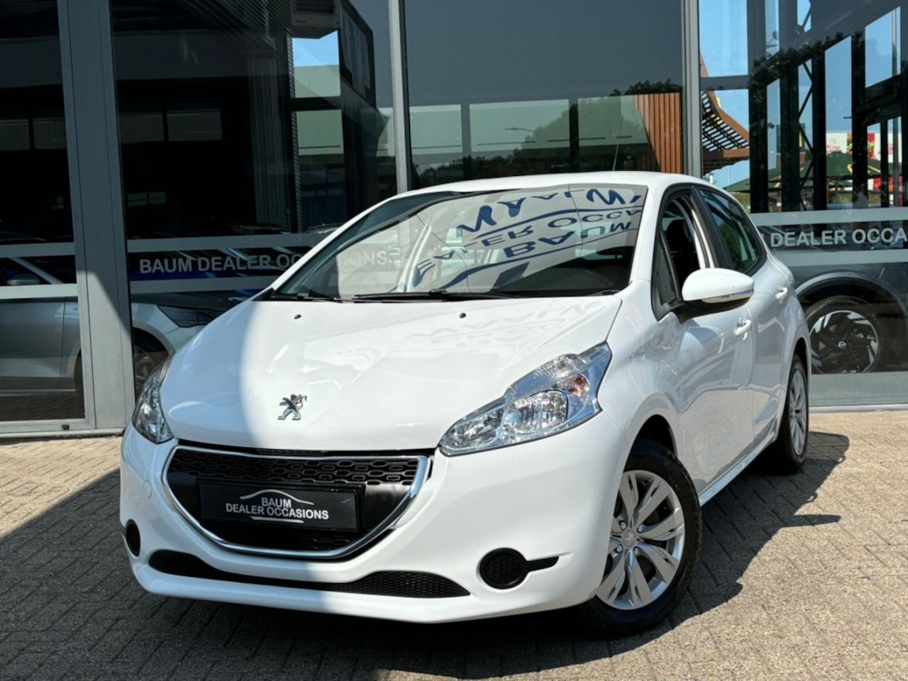 Peugeot 208 - 1.2 VTI ACTIVE NAVI AIRCO CRUISE CONTROL - AutoWereld.nl