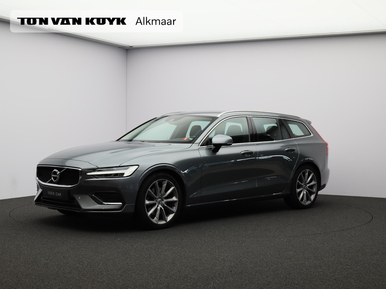 Volvo V60 - 2.0 T4 Momentum Pro 2.0 T4 Momentum Pro - AutoWereld.nl