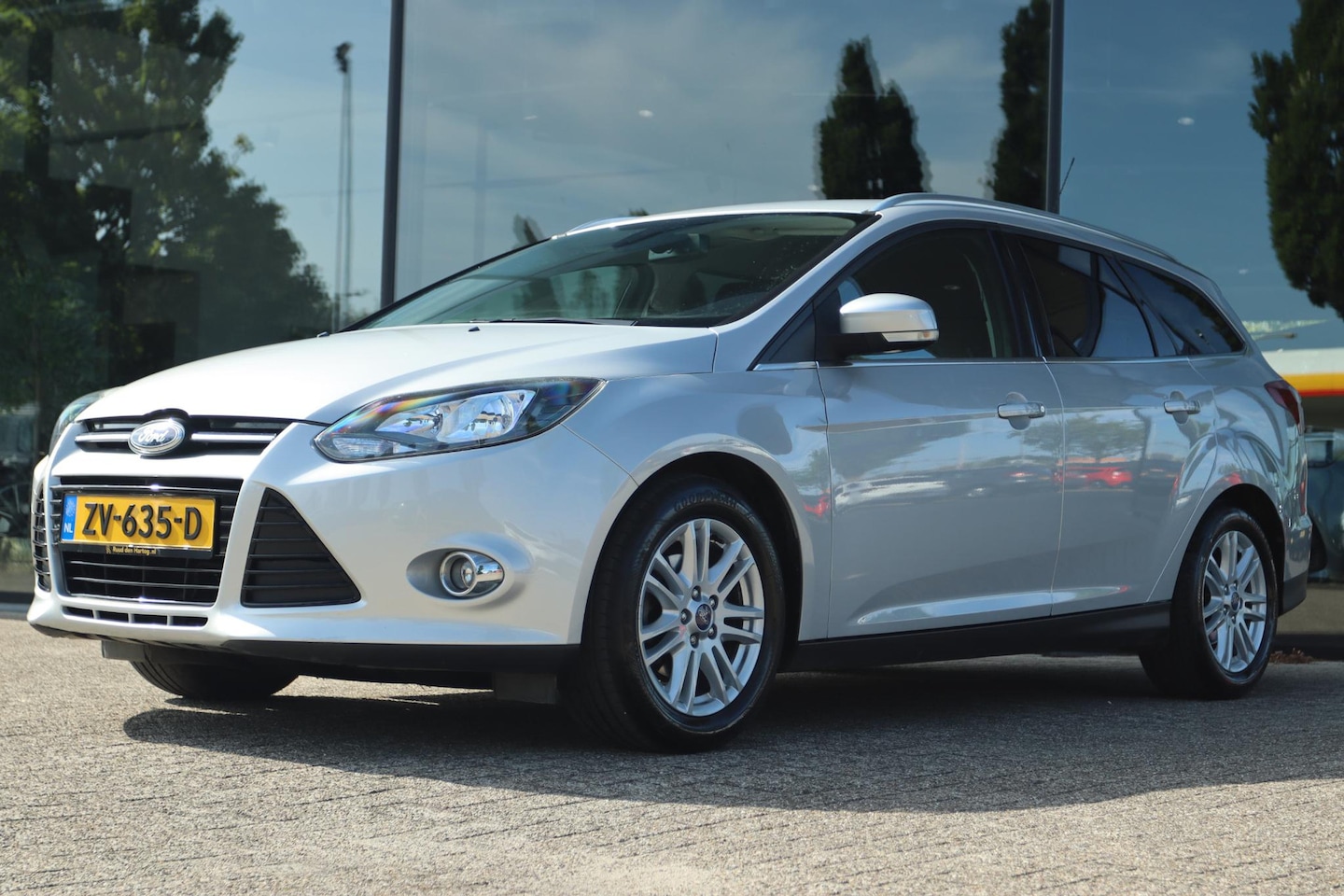 Ford Focus Wagon - 1.6 TI-VCT TITANIUM AUT. | VOORRUIT VERW. | CRUISE | CLIMATE | PDC | PRIVACY | LMV - AutoWereld.nl