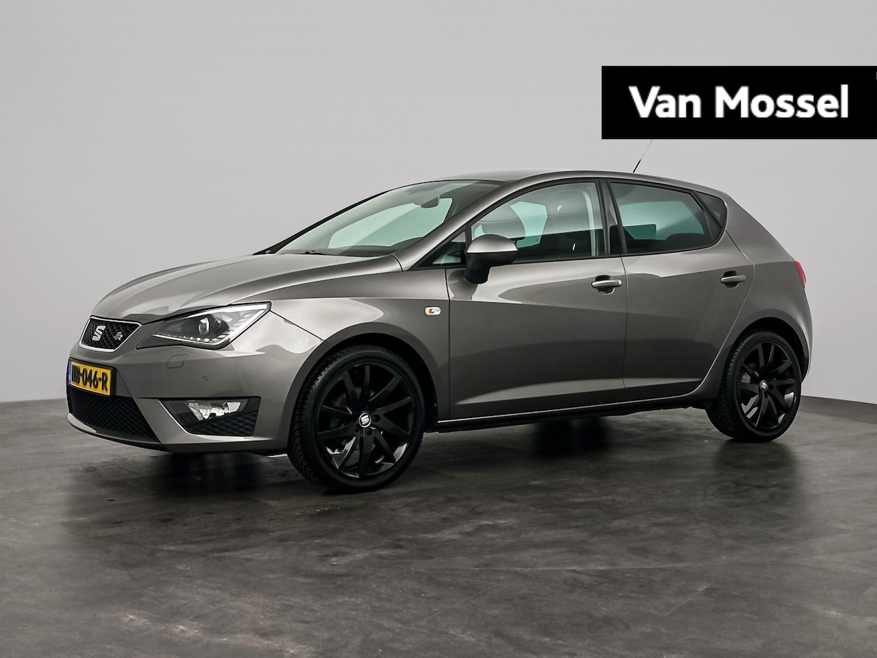 Seat Ibiza - 1.0 EcoTSI FR | Apple Carplay | Trekhaak | Parkeersensoren | 17'' Velgen | Zeer Compleet! - AutoWereld.nl