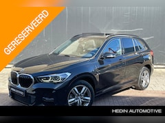 BMW X1 - xDrive25e High Executive | M-Sport Pakket | Lederen Bekleding | Panorama Dak | Adaptief Cr