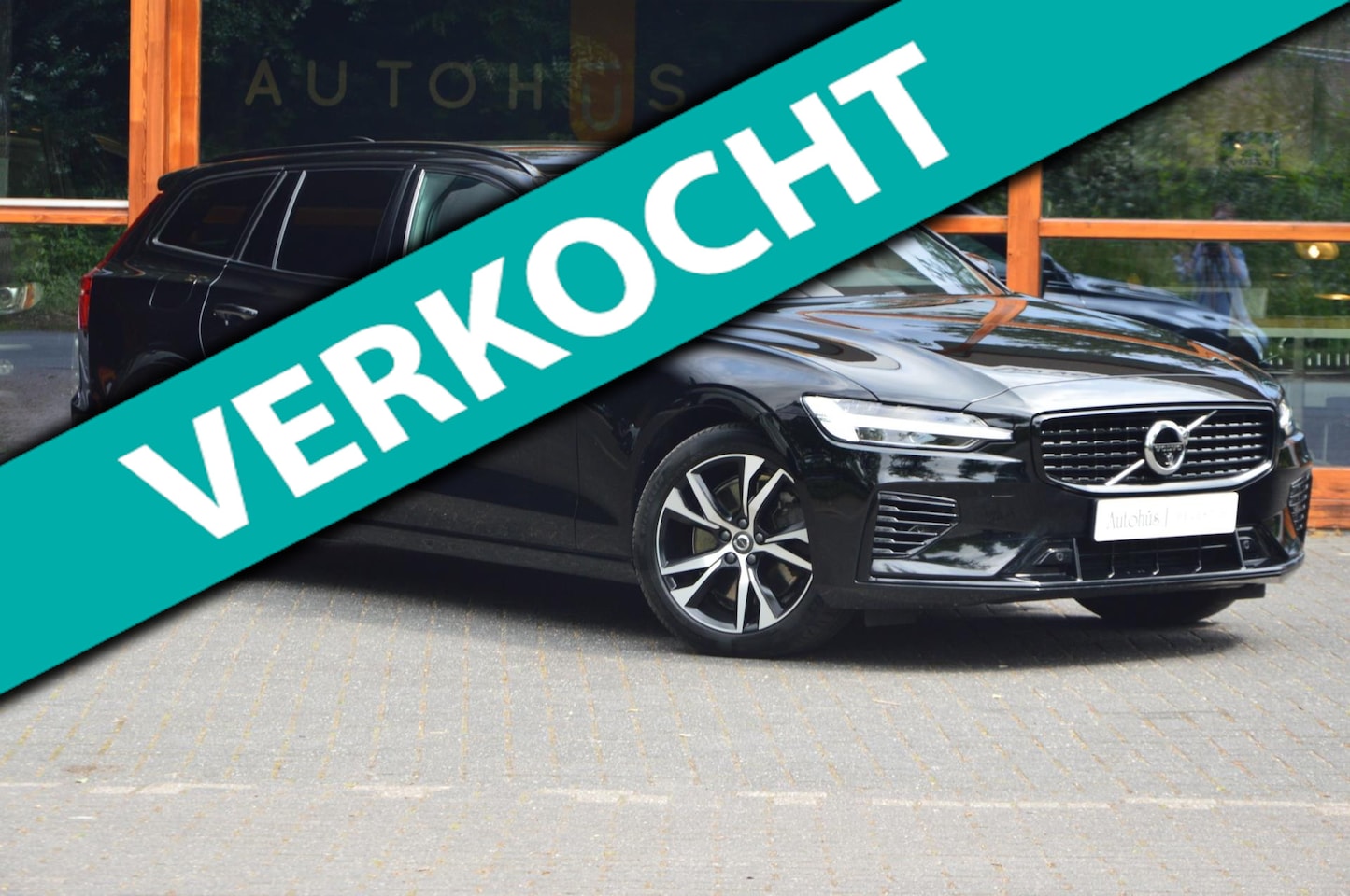 Volvo V60 - T6 Hybride AWD R-Design Long Range | Trekhaak 2000KG | 360° Camera | Harman Kardon | Stoel - AutoWereld.nl