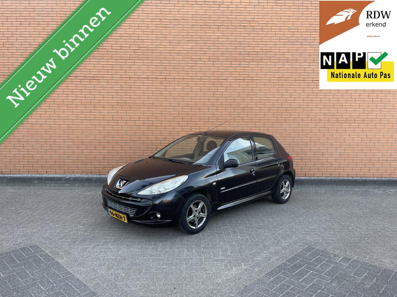 Peugeot 206 - 1.4 2011 183DKM | NAP | AIRCO | CRUISE | APK - AutoWereld.nl