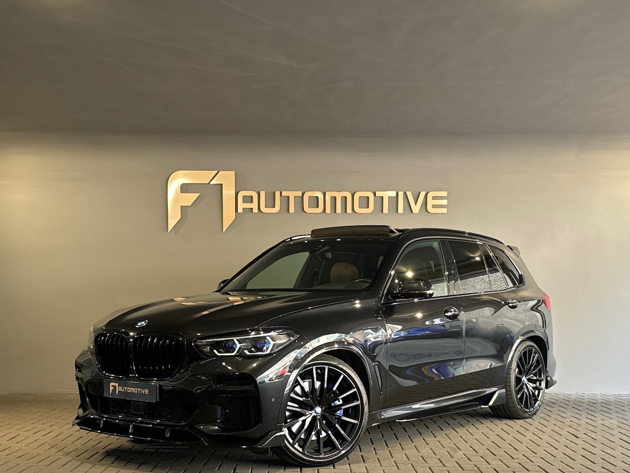 BMW X5 - XDrive45e M Sport Pano|HuD|Memory|Laser|Massage|VOL - AutoWereld.nl