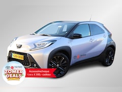Toyota Aygo X - 1.0 VVT-i S-CVT JBL Navi | Stoelverwarming | Parkeersensoren v+a | Clima | JBL