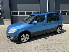 Skoda Roomster - 1.6-16V Scout PANO Airco