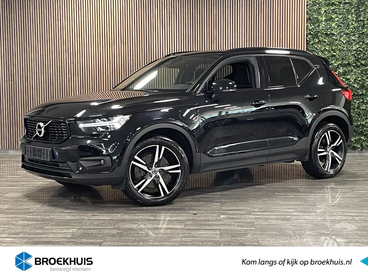Volvo XC40 - T4 Recharge R-Design | Harman Kardon | Parkeercamera | Standkachel met Volvo On Call App | - AutoWereld.nl