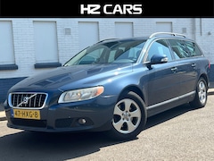Volvo V70 - 2.0 Kinetic|Leder|Navi|Clima|Cruise|PDC|Trekhaak|Dealer Onderhouden