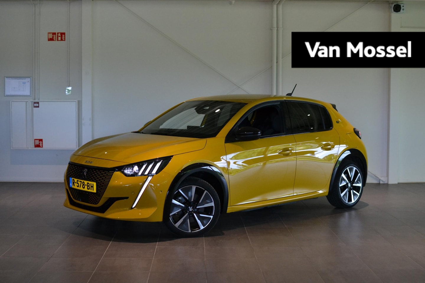 Peugeot e-208 - EV GT 350 50 kWh - AutoWereld.nl