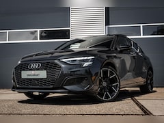 Audi A3 Sportback - 40 TFSI e Business edition |Panorama |ACC |Stoelverw