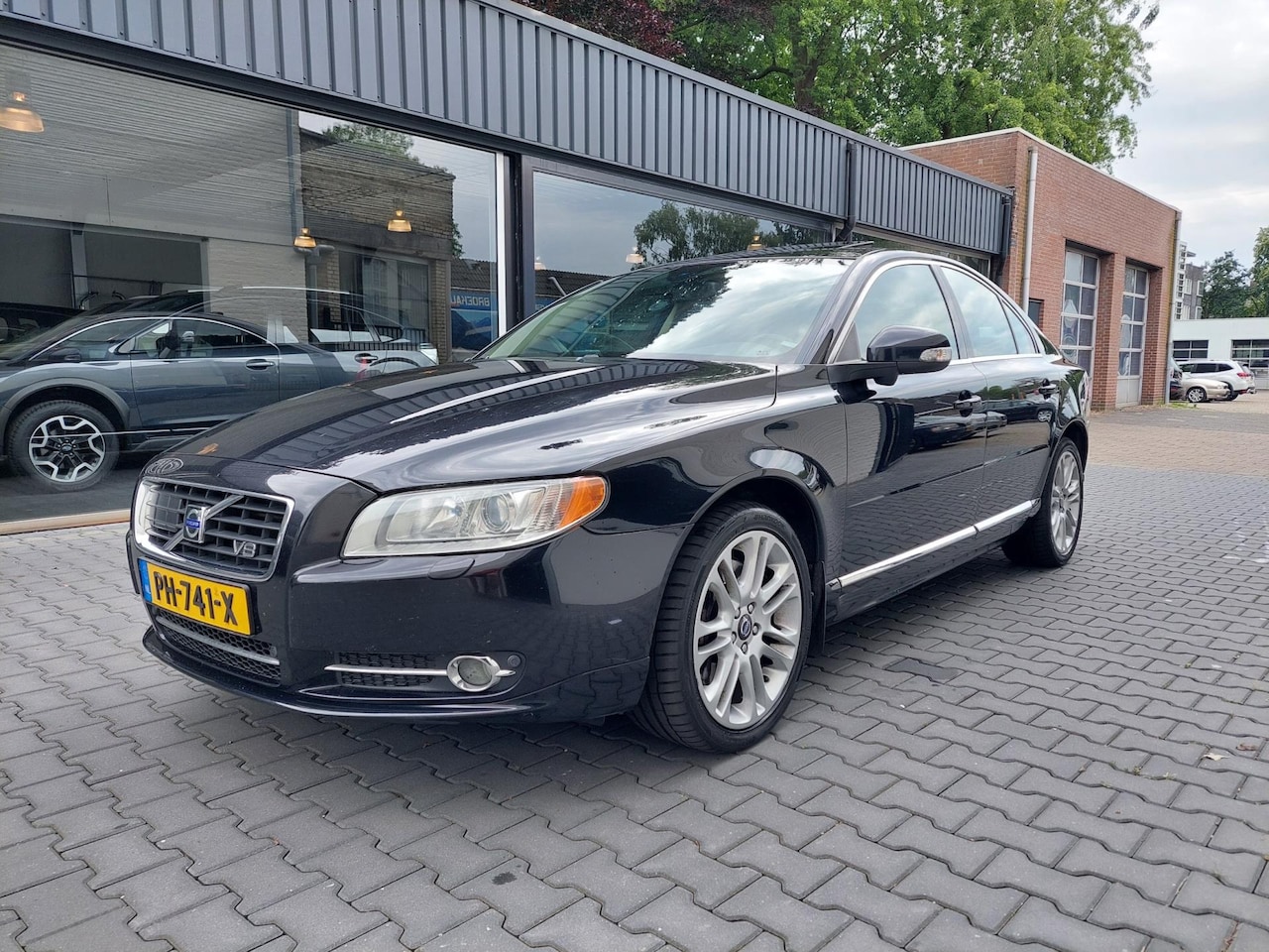 Volvo S80 - 4.4 AWD Summum Stoelventilatie Adaptieve cruise Clima PDC Dak Electrische verstelbare stoe - AutoWereld.nl
