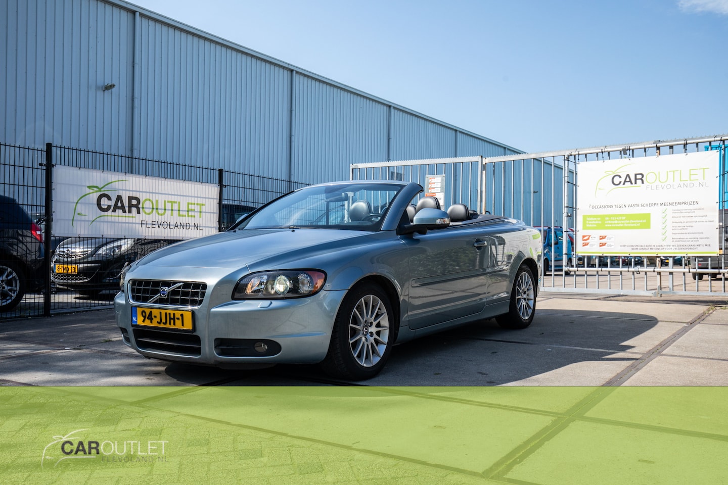 Volvo C70 Convertible - 2.4 Momentum VELE EXTRA'S NIEUWE APK Liefhebbers opgelet! Zeer nette Volvo met dito onderh - AutoWereld.nl