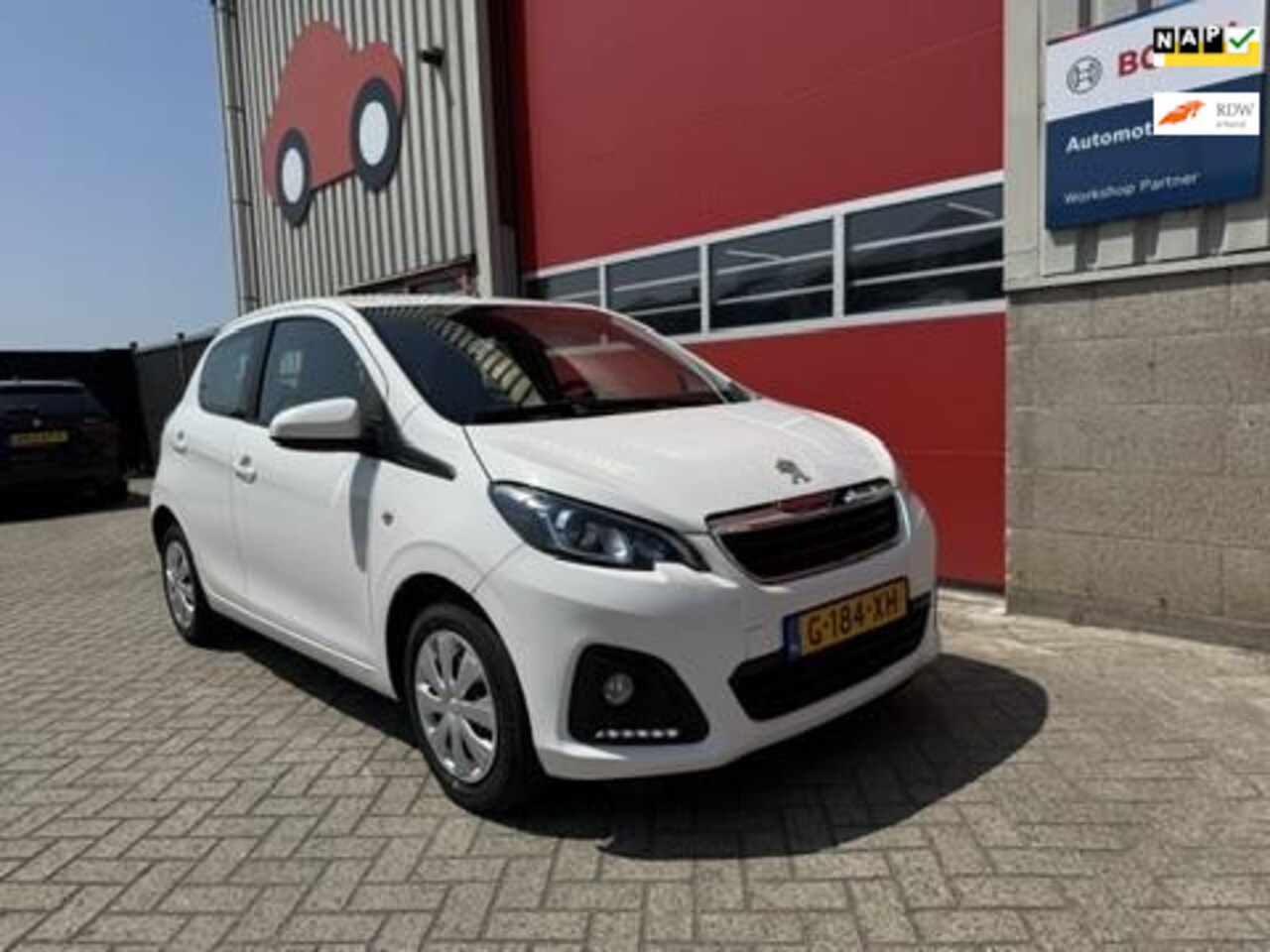 Peugeot 108 - 1.0 e-VTi Camera, Airconditioning, Apple CarPlay, Navigatie, Bluetooth, 1e eigenaar en Boe - AutoWereld.nl
