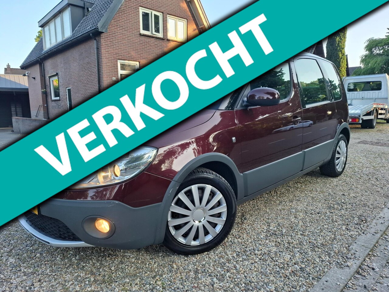 Skoda Roomster - 1.2 TSI Ambition airco navi cruise elektrisch pakket boekjes etc - AutoWereld.nl