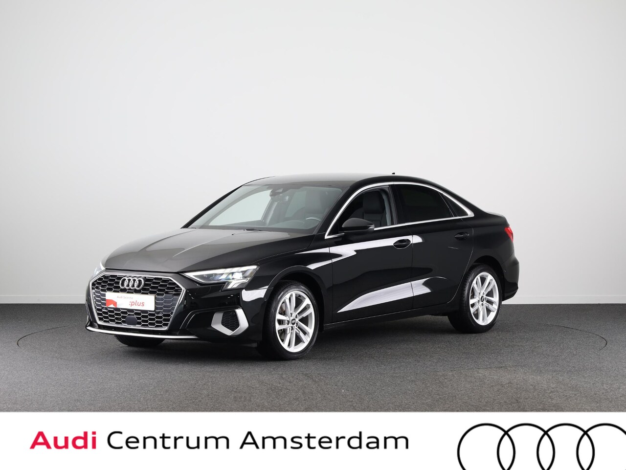 Audi A3 Limousine - 30 TFSI Advanced edition 110pk S-tronic | Navigatie | Stoelverwarming | 17 inch lichtmetal - AutoWereld.nl