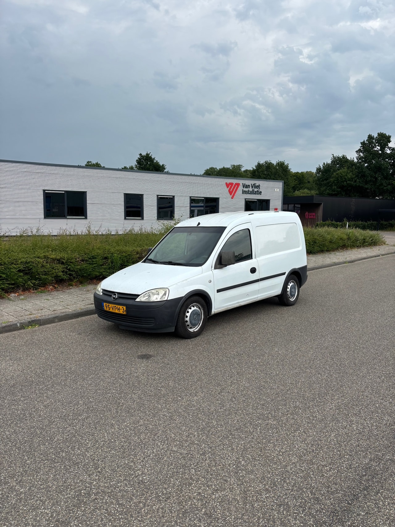 Opel Combo - 1.3 CDTi COMFORT AIRCO / SCHUIFDEUR RECHTS - AutoWereld.nl