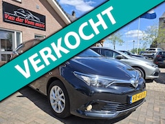 Toyota Auris Touring Sports - 1.2T Business Pro. Nette auto O.a: stoelverw, navi, trekhaak, camera, cruise. Prijs incl g