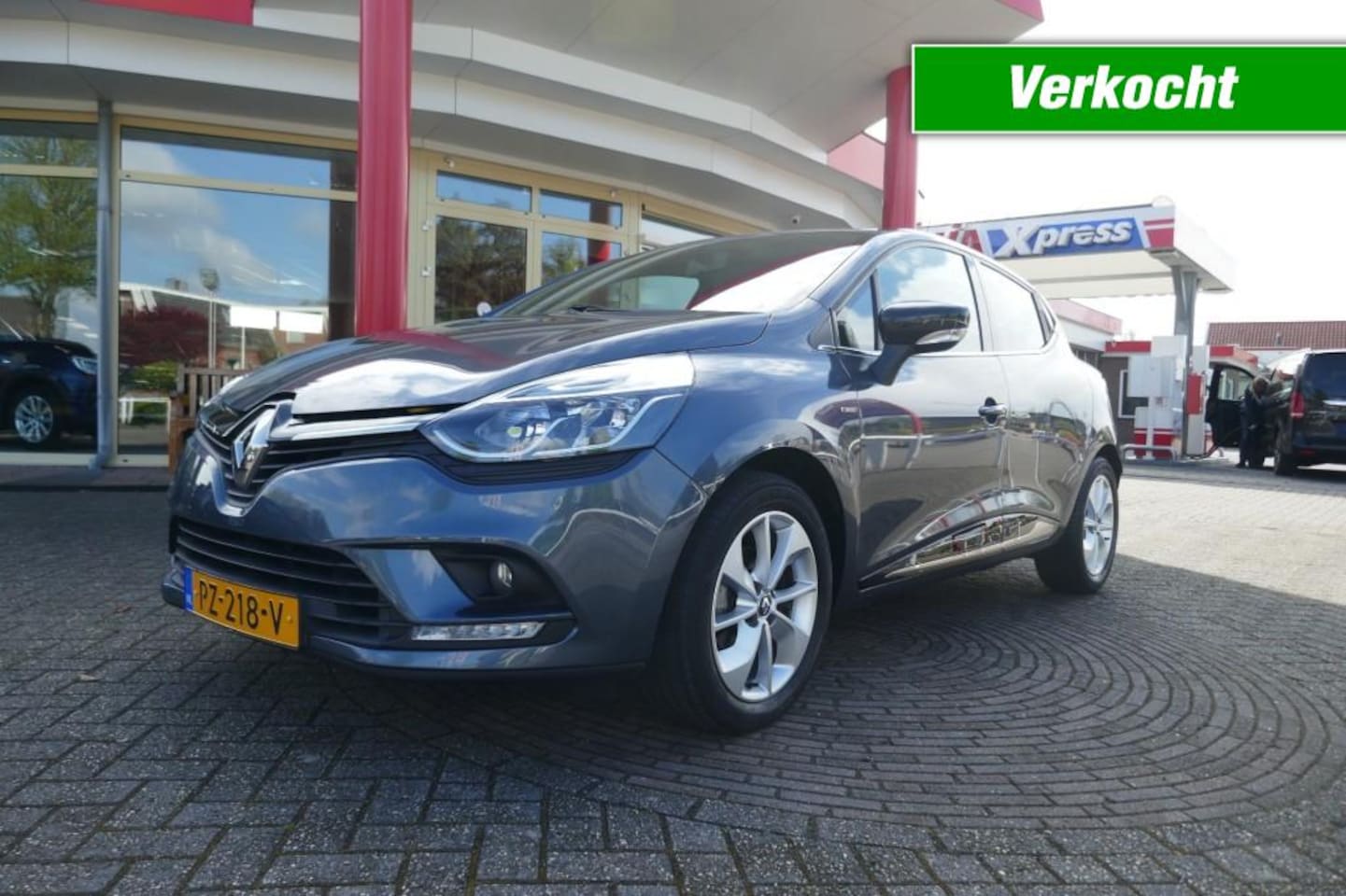 Renault Clio - 0.9 TCE LIMITED   NAVI/CRUISE//NLAUTO - AutoWereld.nl