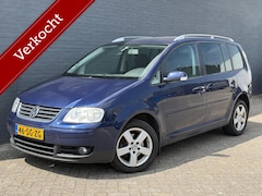 Volkswagen Touran - 2.0-16V FSI Highline NIEUW APK