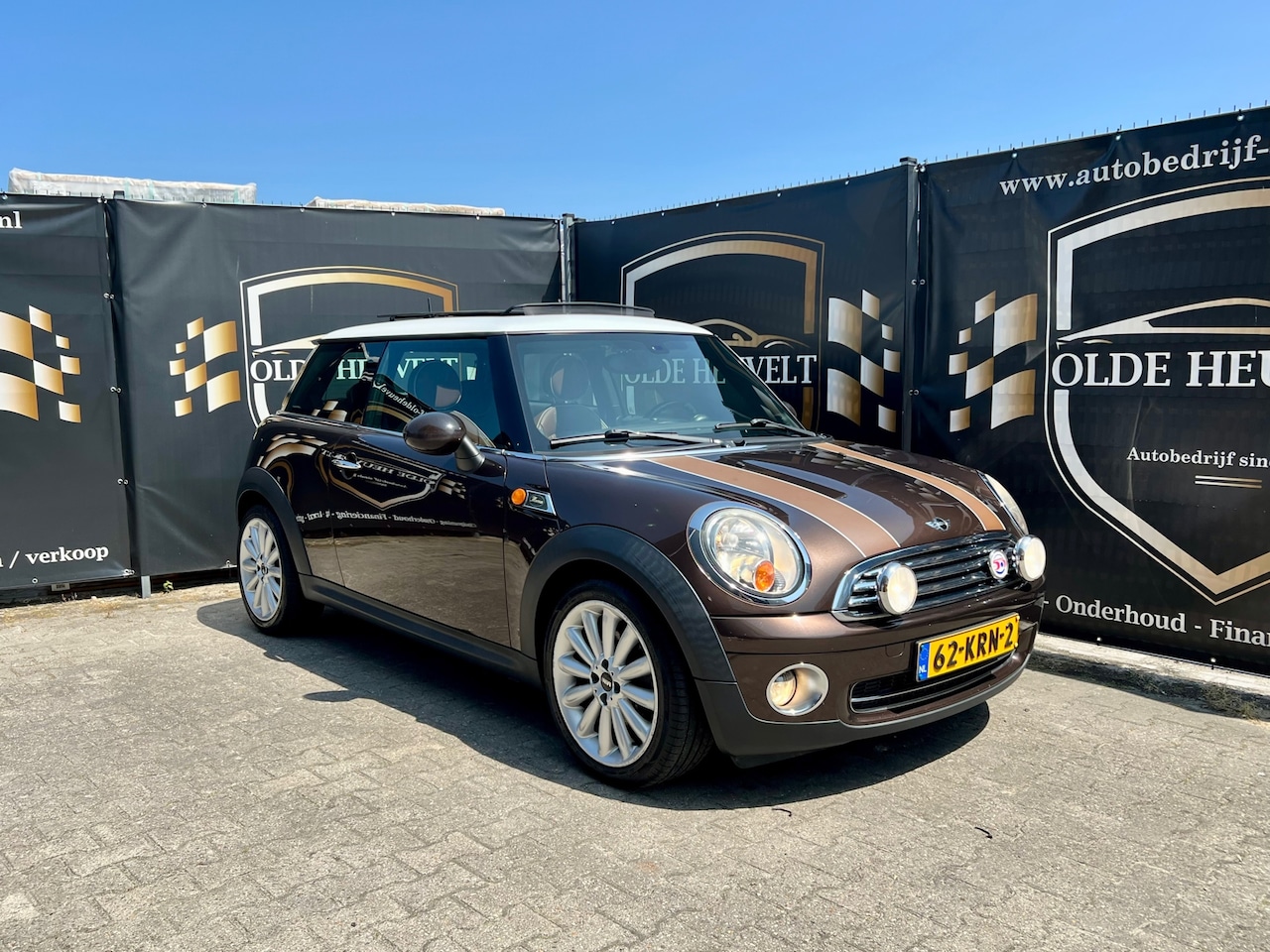 MINI Cooper - 1.6 Mayfair Editoin Full Option - AutoWereld.nl