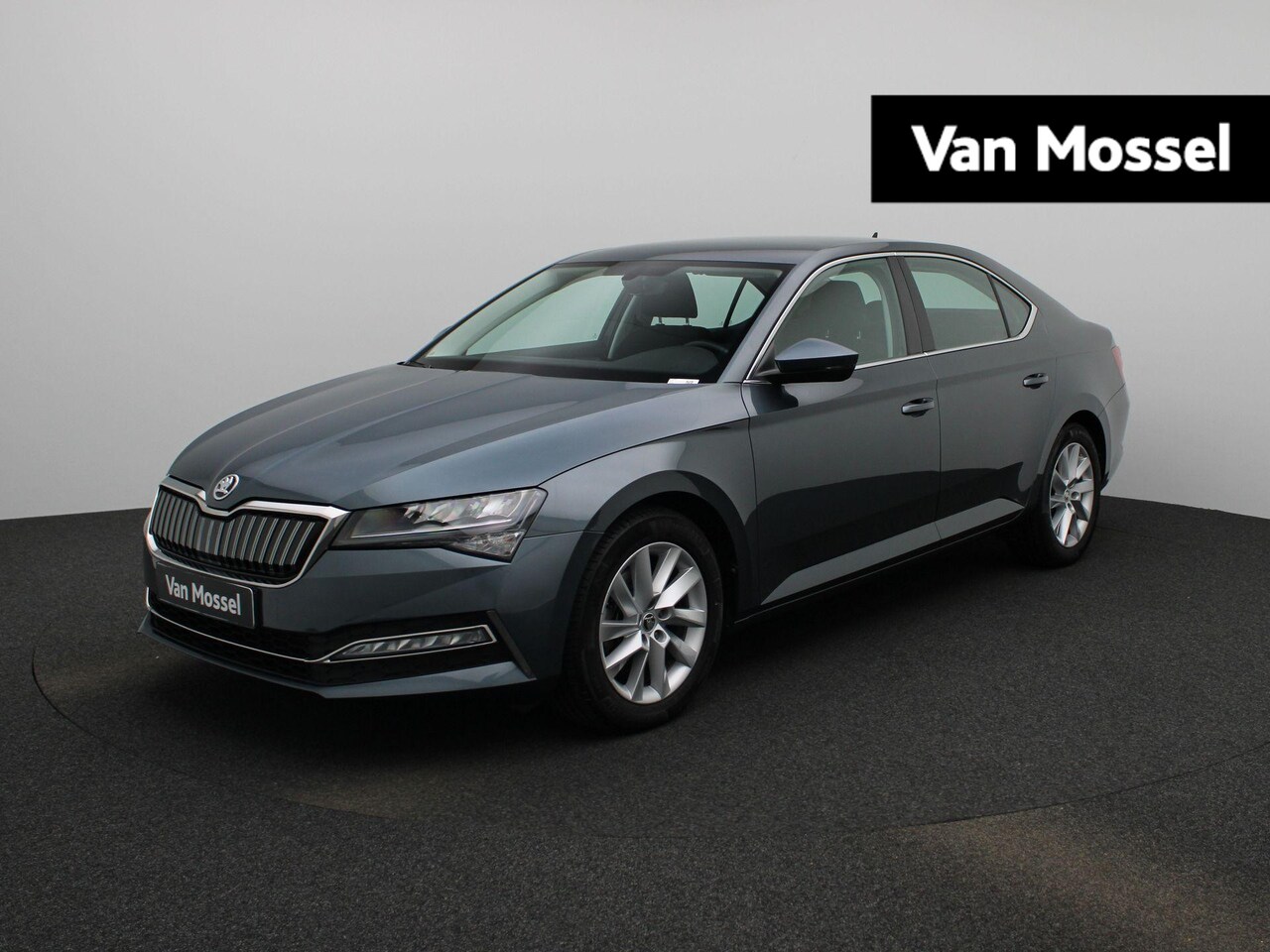 Skoda Superb Combi - 1.4 TSI iV Business Edition | Automaat | Navigatie | Apple CarPlay / Android Auto | Automa - AutoWereld.nl