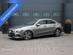 Mercedes-Benz A-klasse - 180 Premium Plus | LED | Camera | Carbon | Stoelverwarming