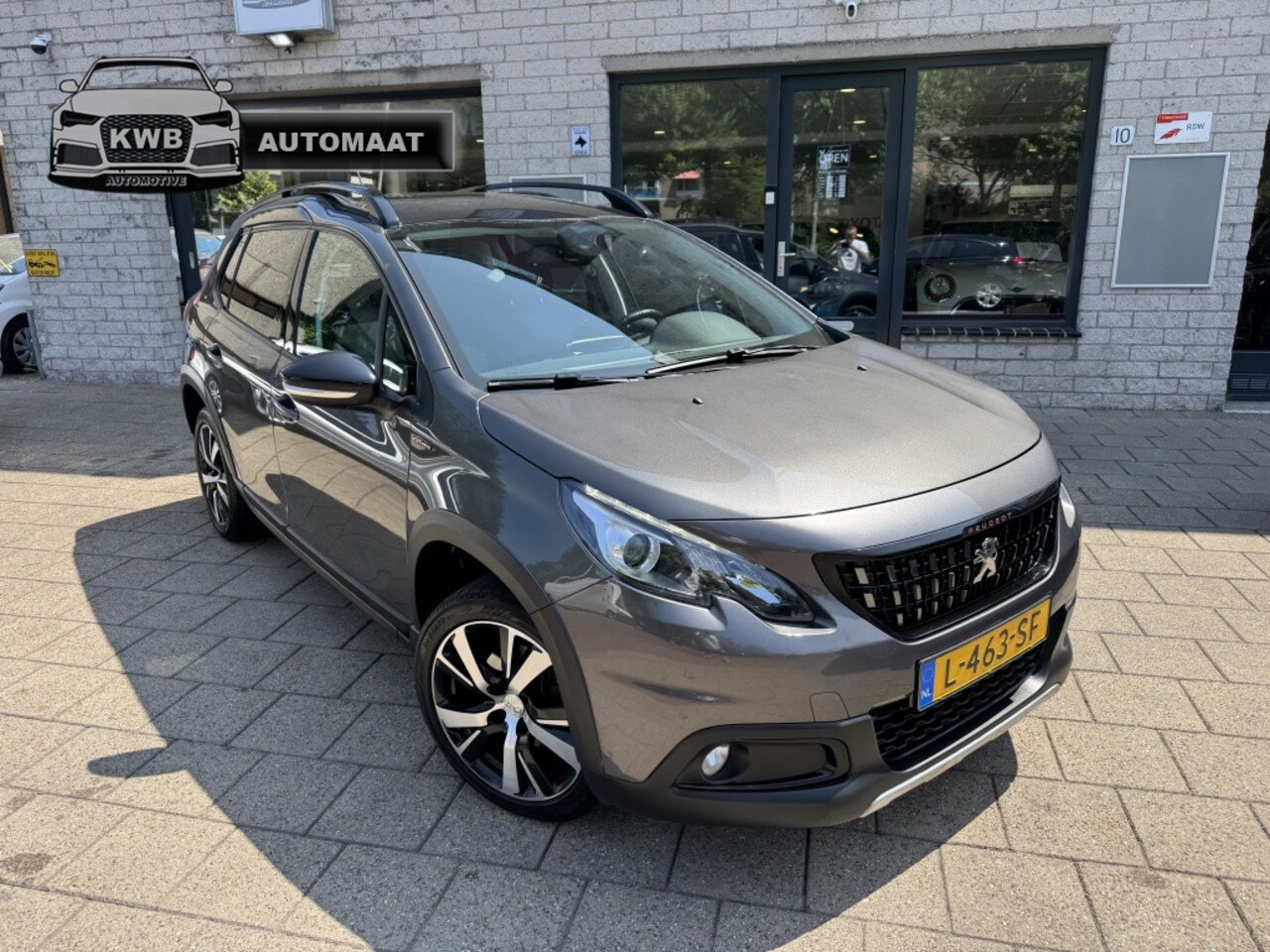Peugeot 2008 - 1.2 PureTech Gt-Line Automaat Pano Leer - AutoWereld.nl