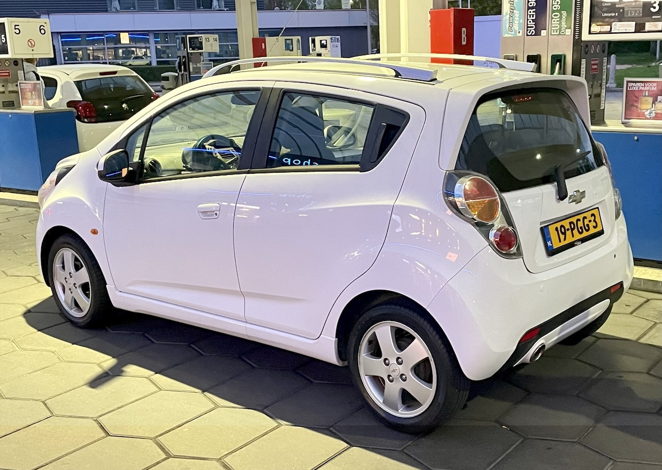 Chevrolet Spark - 1.2 16V LT - AutoWereld.nl