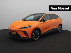 MG 4 - 4 MG4 Long Range Luxury 64 kWh | Navigatie | Led Koplampen | 360 Camera | Apple CarPlay |