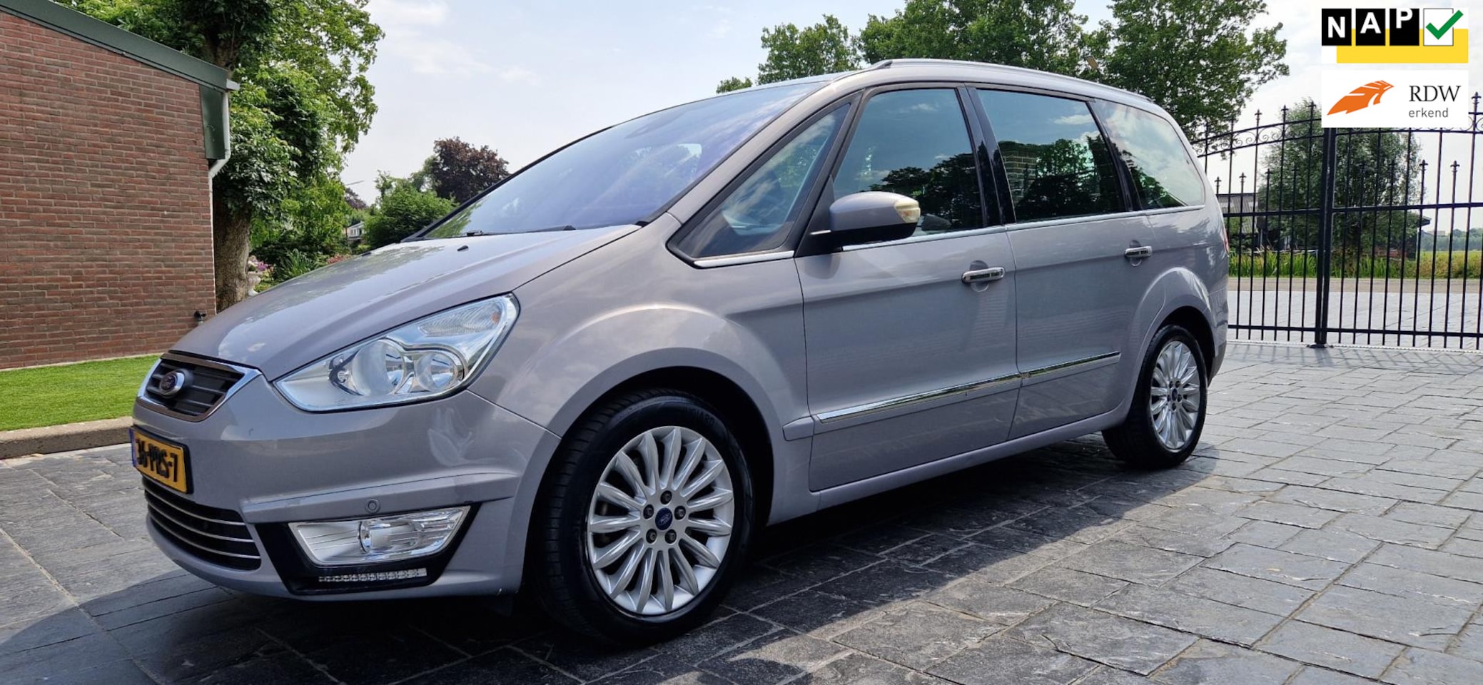 Ford Galaxy - 2.0 SCTi Titanium 203pk Automaat 7 persoons evt Inruil APK Mogelijk NAVI Elek.pakket - AutoWereld.nl