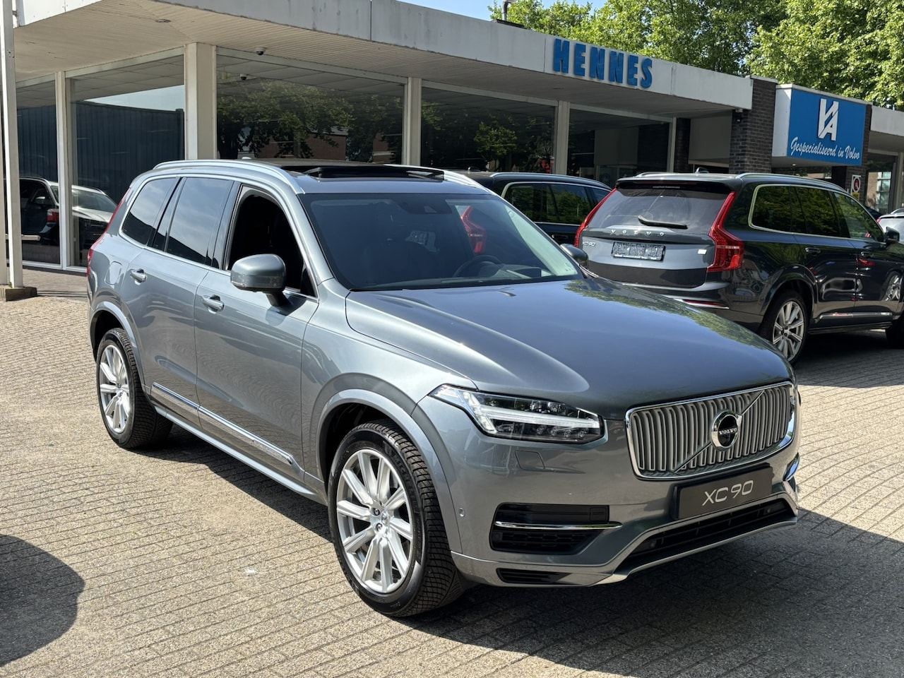 Volvo XC90 - T8 AWD Inscription Pano Stoelventilatie+ massage 360 - AutoWereld.nl