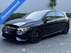Volkswagen Golf - 8 2.0 TSI R 4M PERFORMANCE AKRA HARMAN HUD