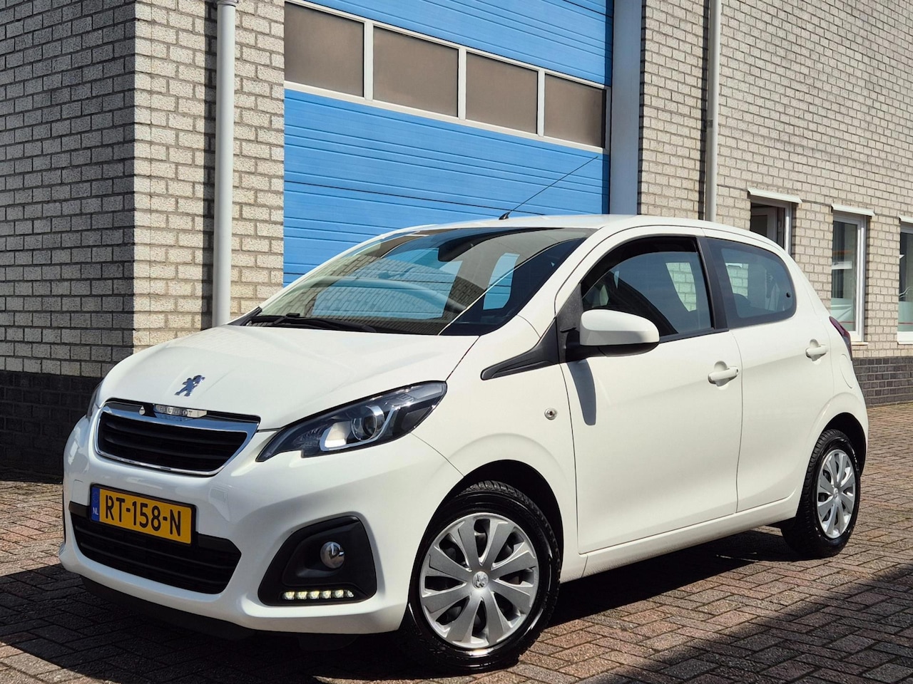 Peugeot 108 - 1.0 e-VTi Airco-Led-Bluetooth-N.A.P-Bj2018 - AutoWereld.nl