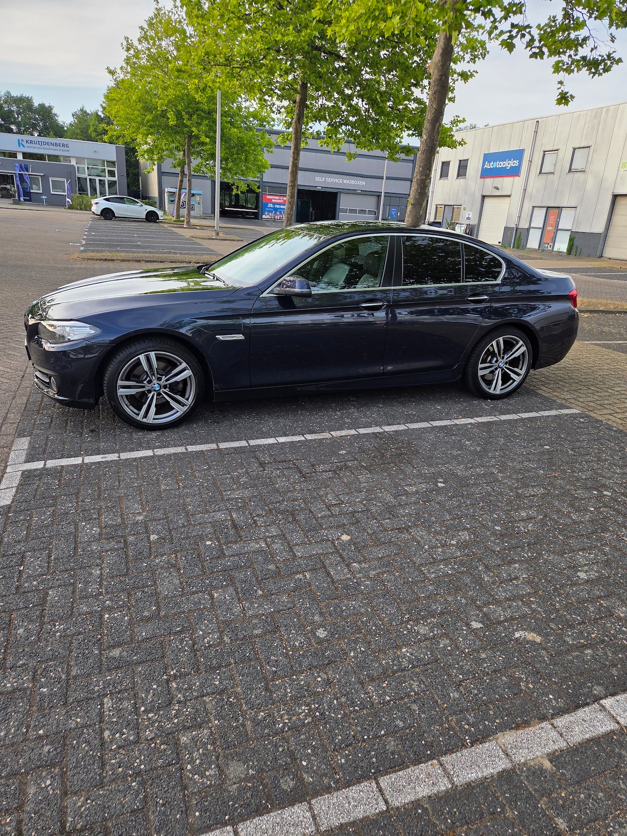 BMW 5-serie - 520i High Executive - AutoWereld.nl