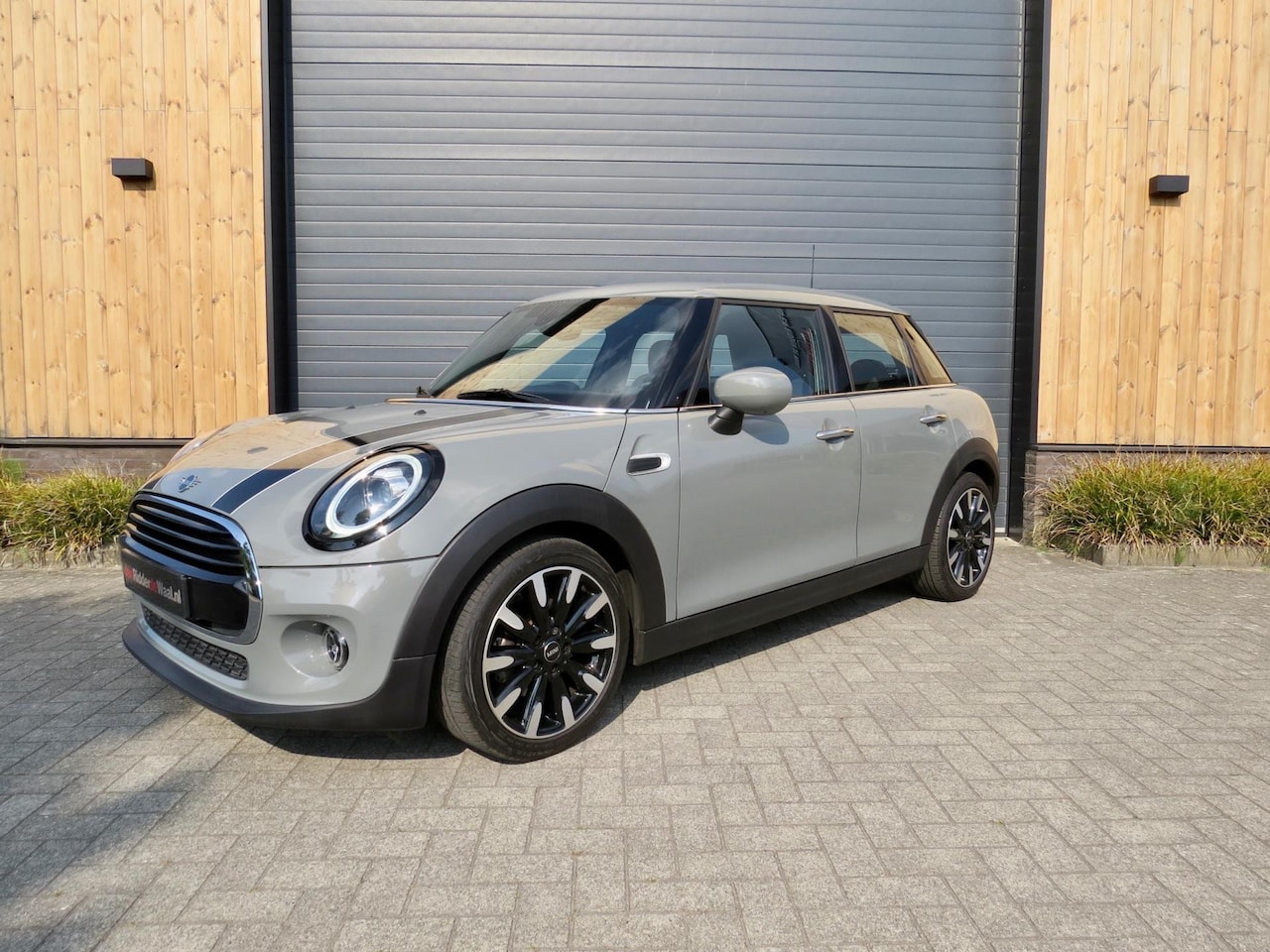 MINI Cooper - Mini 1.5 Business automaat *Navi *Cruise *Unieke kleur - AutoWereld.nl