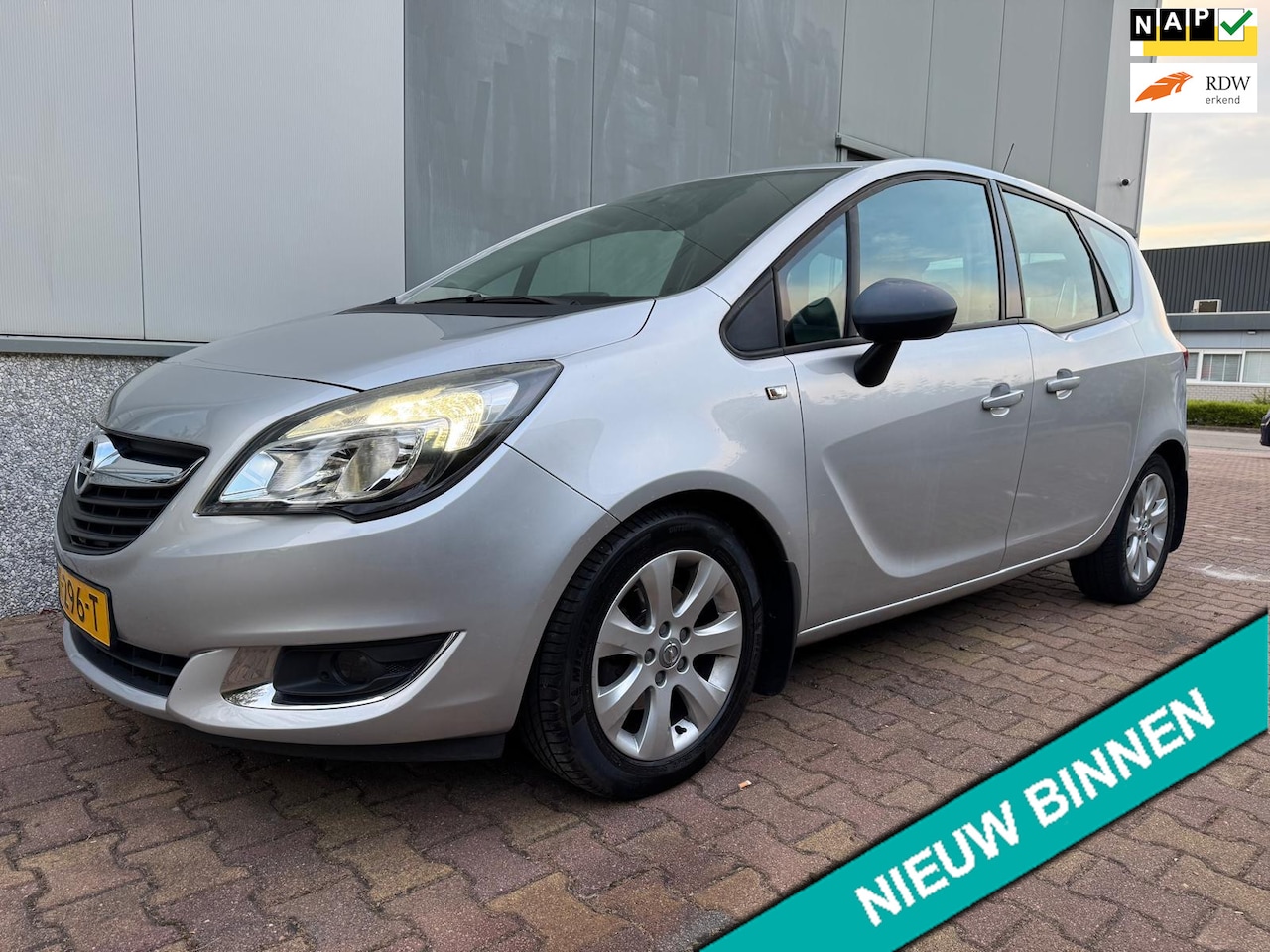 Opel Meriva - 1.4 Turbo 1.4 Turbo ( AUTOMAAT + TREKHAAK + RIJDT GOED + AIRCO ) - AutoWereld.nl