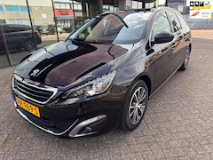 Peugeot 308 SW - 1.2 PureTech Blue Lease Premium / Pano'dak / Trekhaak / Navi / LED / PDC