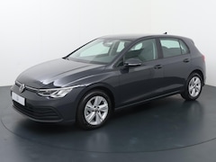 Volkswagen Golf - 1.0 TSI Life | 110 PK | Adaptive cruise control | Climate control | Apple Carplay/Android
