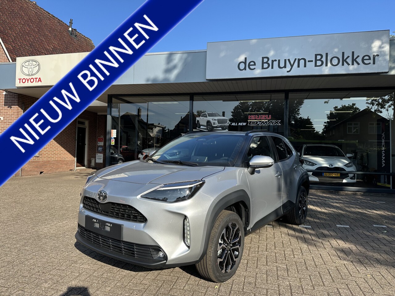 Toyota Yaris Cross - 1.5 Hybrid 130pk Executive Limited dodehoekdetectie / stoelverwarming / stuurwielverwarmin - AutoWereld.nl