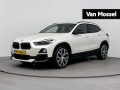 BMW X2 - sDrive18i | Panoramadak | Stoelverwarming | PDC | NAVI | Leder | Sfeer |