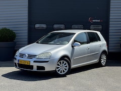 Volkswagen Golf - 1.4 TSI Trendline | Airco | Cruise Control | Lichtmetalen Velgen | Trekhaak |