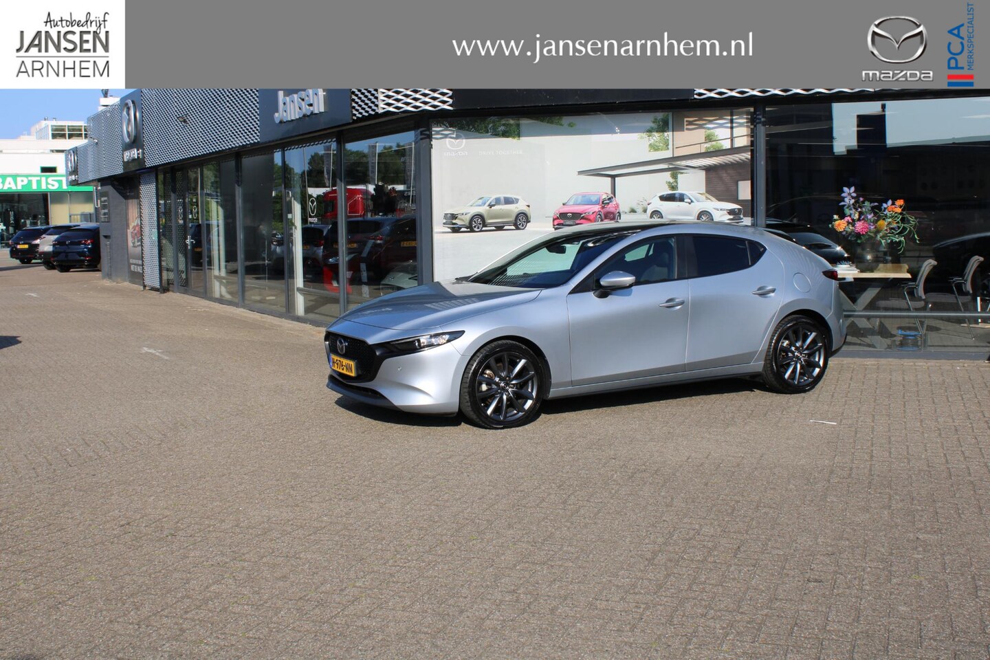Mazda 3 - HB 2.0 e-SkyActiv-G M Hybrid 122 Comfort , Automaat, LMV 18 Inch, HUD, Zwart dak, Stuurver - AutoWereld.nl