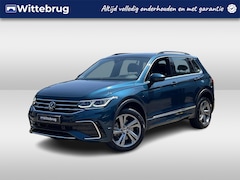 Volkswagen Tiguan - 1.4 TSI eHybrid R-Line Business+ / Digital Cockpit Pro / Achteruitrijcamera / Matrix led k