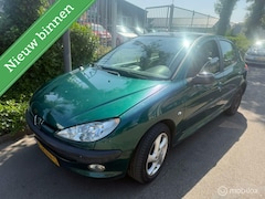 Peugeot 206 - 1.4 Gentry