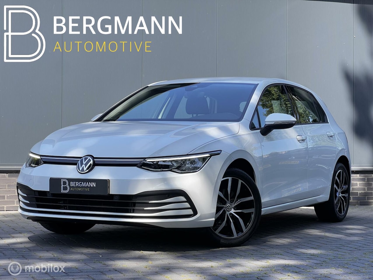 Volkswagen Golf - 1.5 TSI Life Business|ACC|stoelverwarming|17 - AutoWereld.nl