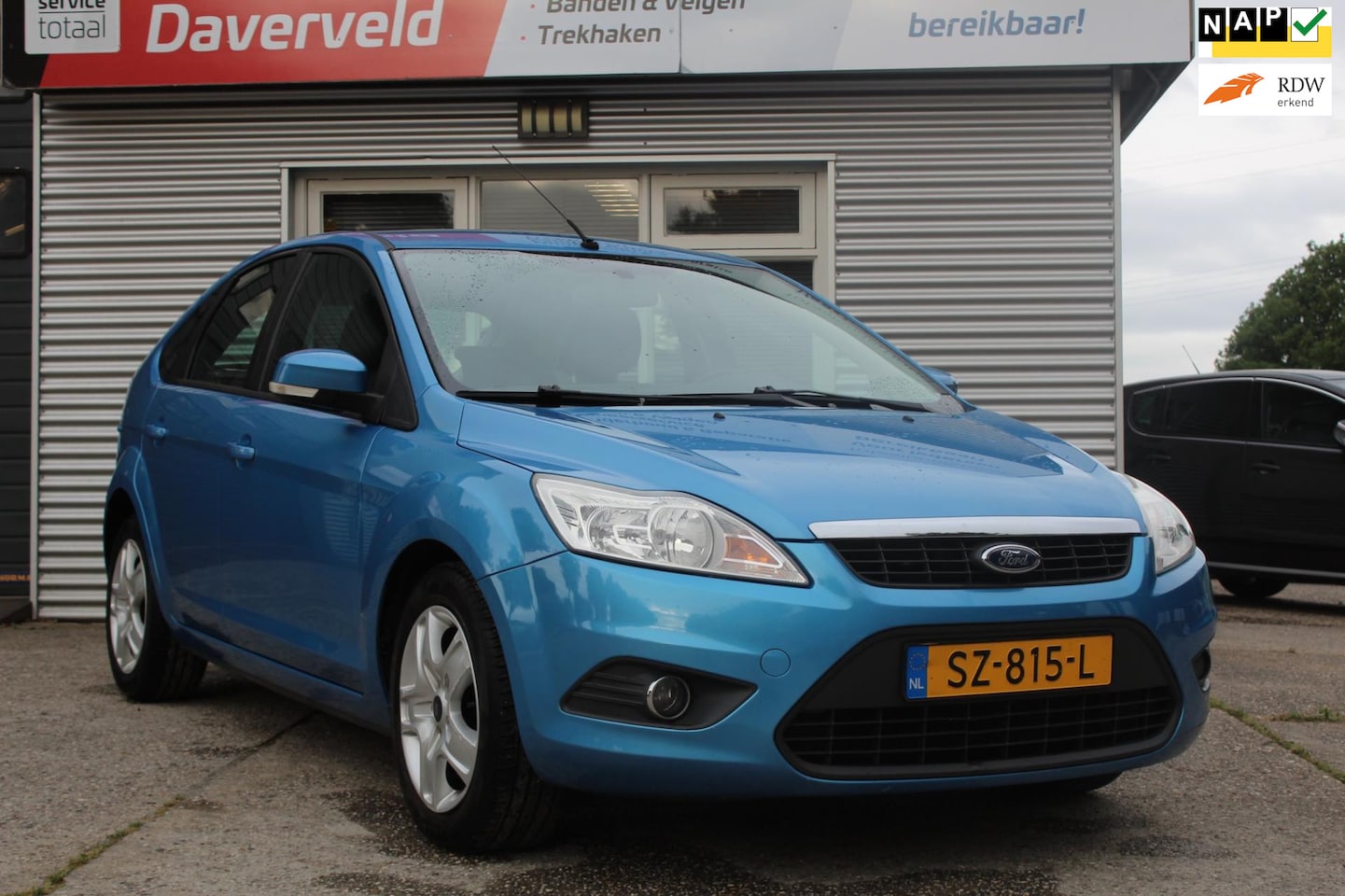 Ford Focus - 1.6 Trend 1.6 Trend 5-deurs, airco, navigatie, nette auto, boekjes, 2x sleutel, lm velgen, nieuwe ap - AutoWereld.nl